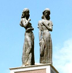 Gəncə şəhərində "Leyli və Məcnun" heykəli