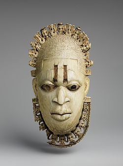 XVI əsr fil sümüyündən maska. (Benin)