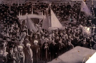 Şəmkir hadisəsində şəhid olan azərbaycanlıların dəfni. Gəncə 1918-ci il