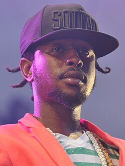 Popcaan 2013-cü ildə Kölndə baş tutan "Summerjam" reqqi festivalında çıxış edir