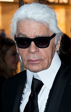 Lagerfeld 2014-cü ildə Fendi mağazasının açılışında