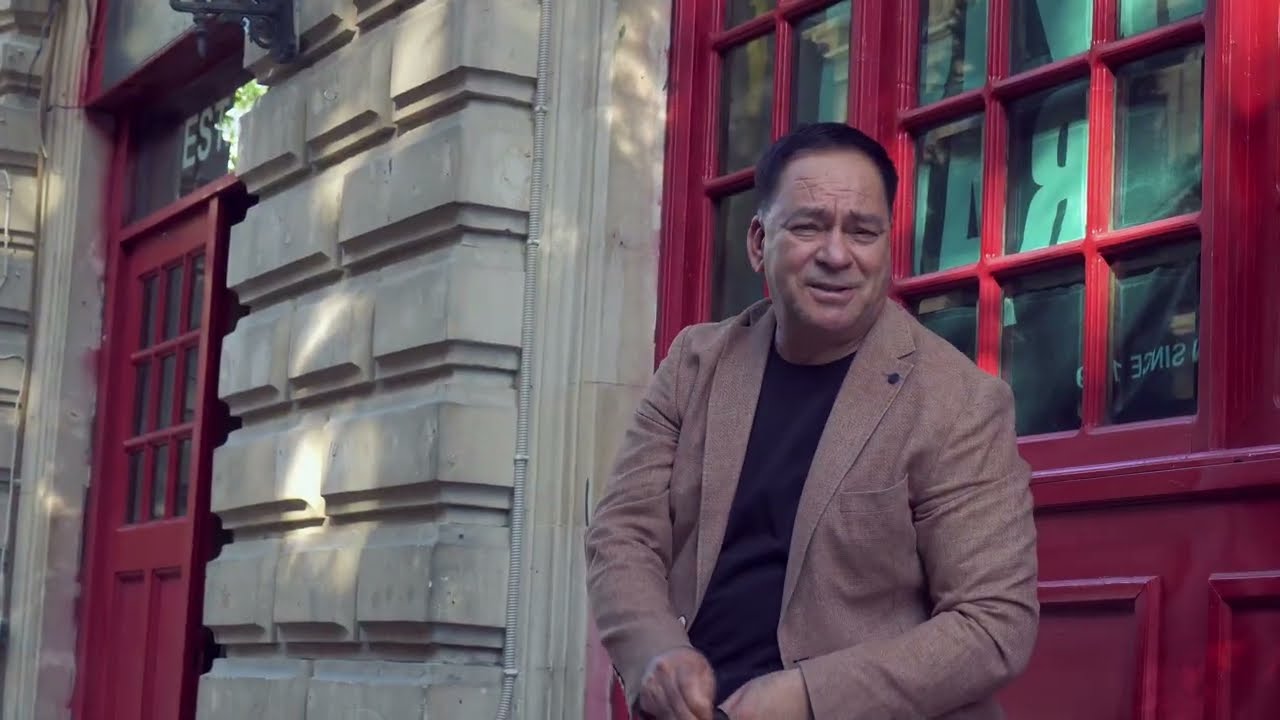 Elikram Bayramov - Eşq Qoxusu 2025 (Official Music Video) Mp3 Yüklə